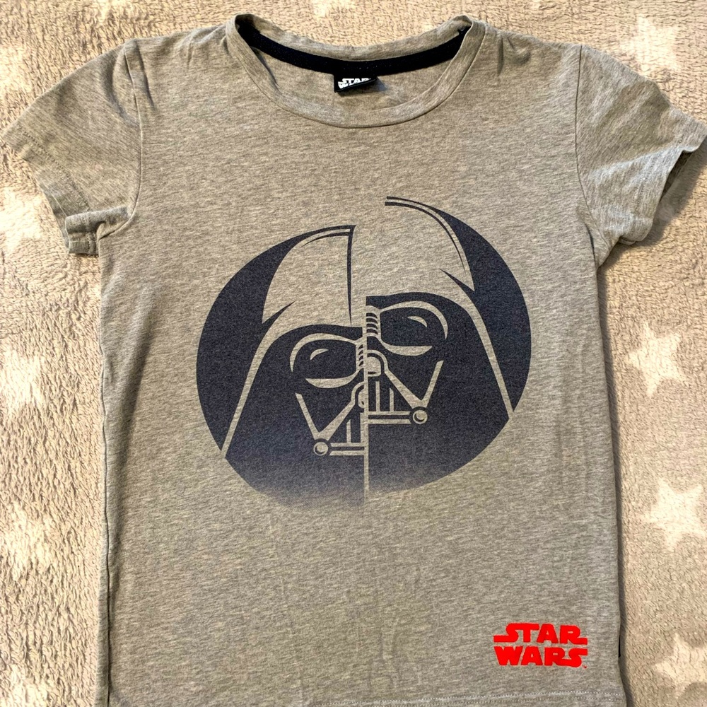 Star Wars kids T- shirt featuring Darth Vader.